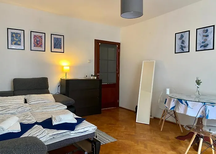 Twarda 66 Pokoje W Centrum WarszawyPensjonat