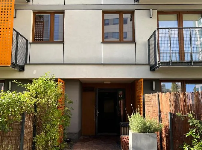 airport cybernetyki2 inn Warszawa